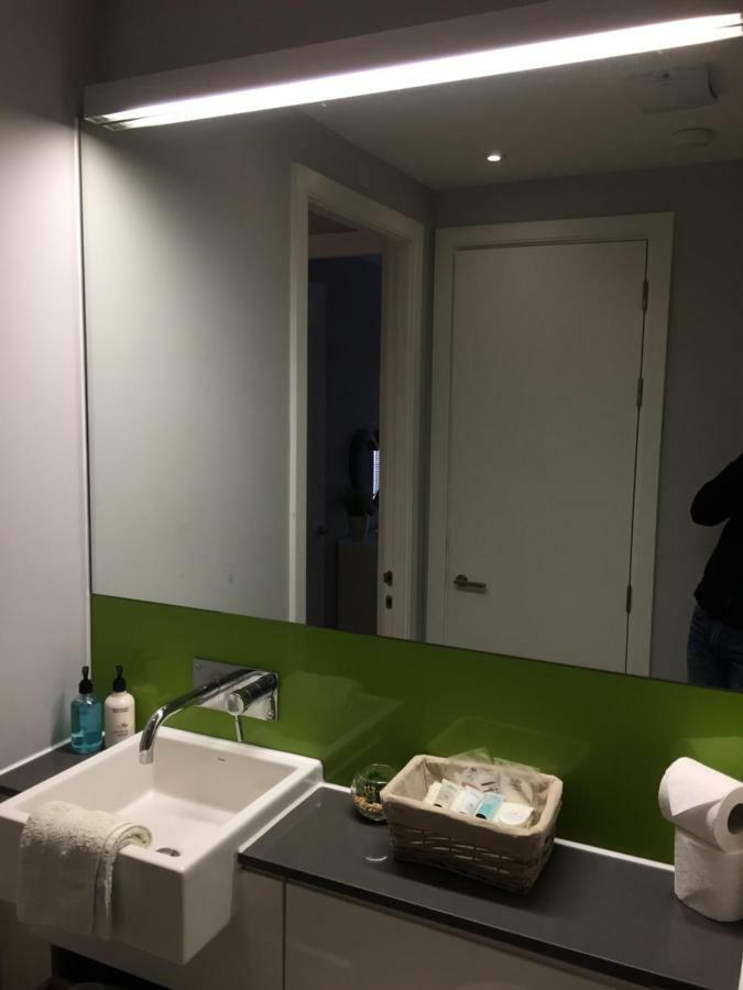Highcross Deluxe Apartment 레스터 외부 사진