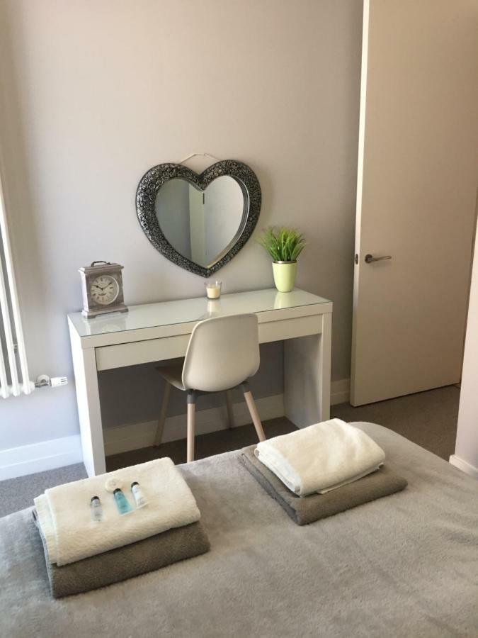 Highcross Deluxe Apartment 레스터 외부 사진