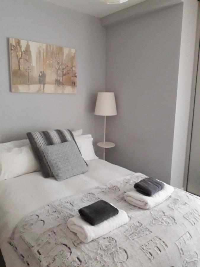 Highcross Deluxe Apartment 레스터 외부 사진
